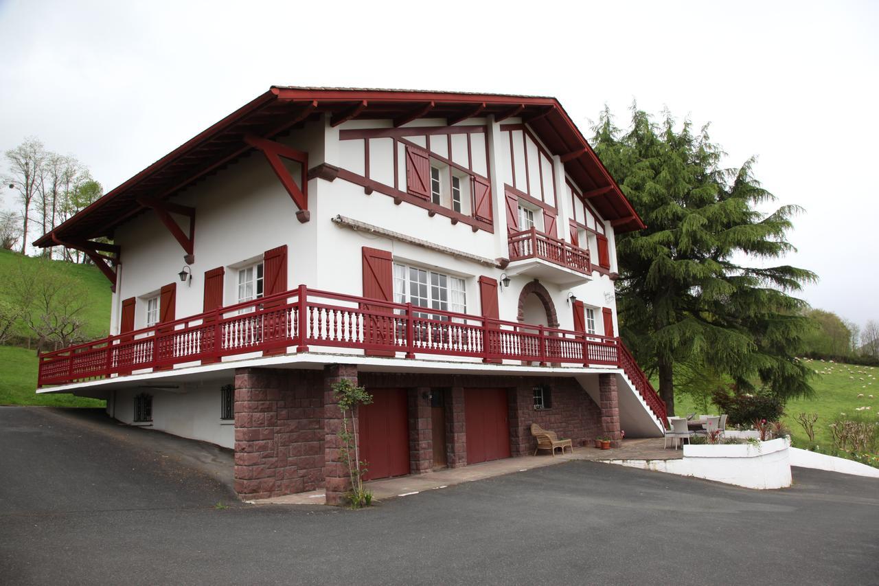 Gure Lana Bed and Breakfast Saint-Jean-Pied-de-Port Exteriör bild
